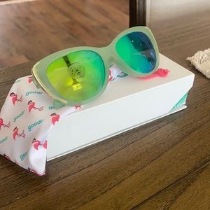 Schrodinger’s Saigon Jade Sunnies
